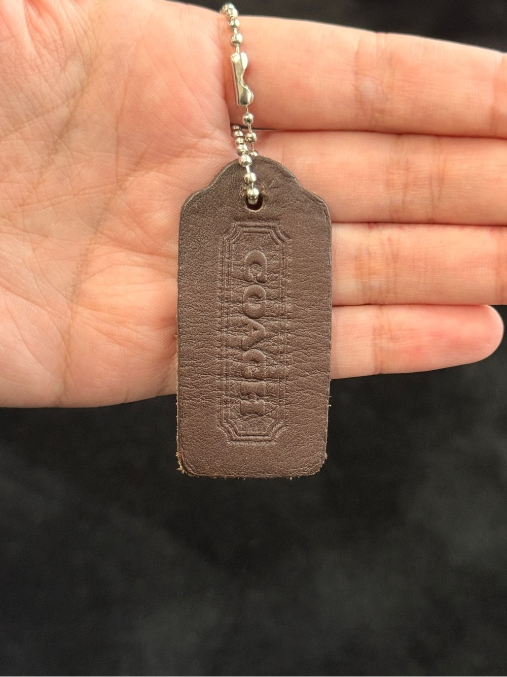 2.25" Medium Vintage Coach Leather Key Fob Bag Charm Keychain Hang Tag/Hangtag - Picture 2 of 4